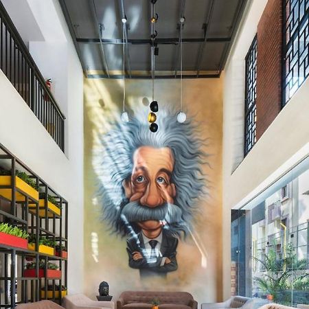 Couch & Cheese Homestel The Most Luxurious Hostel For Working Professionals & Students Pune Exterior photo
